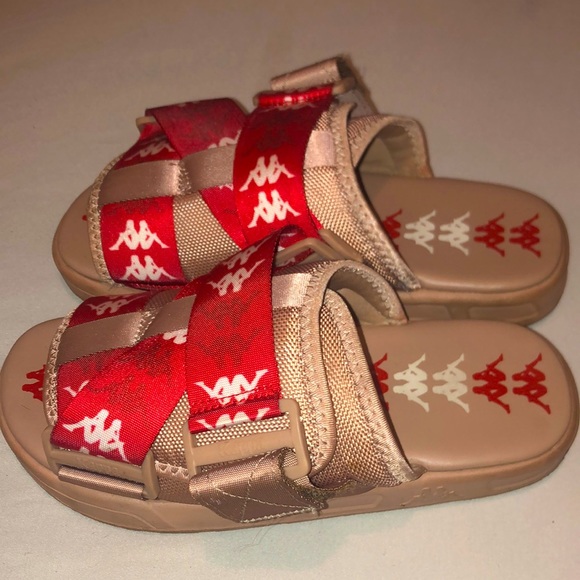 Size 7 boys kappa slides like new(exact fit, run small) - Picture 1 of 4
